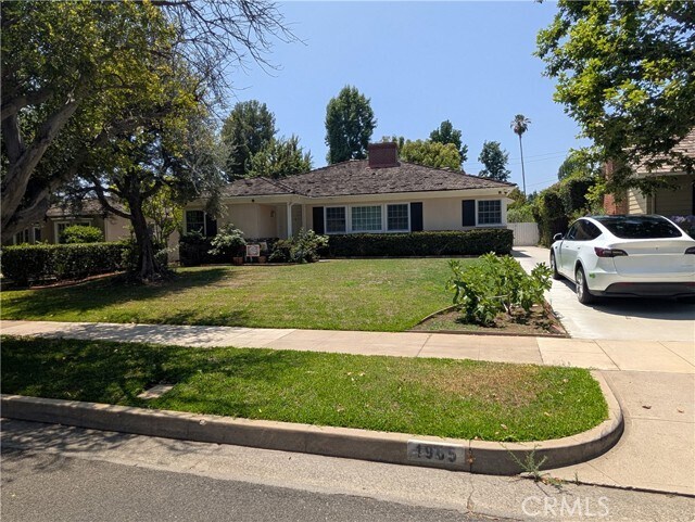 Foto principal - 1965 Sycamore Dr