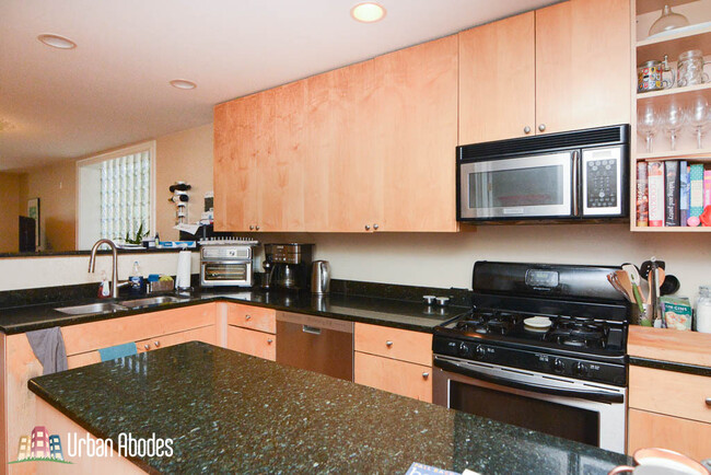 Foto del edificio - 728 N Willard Ct