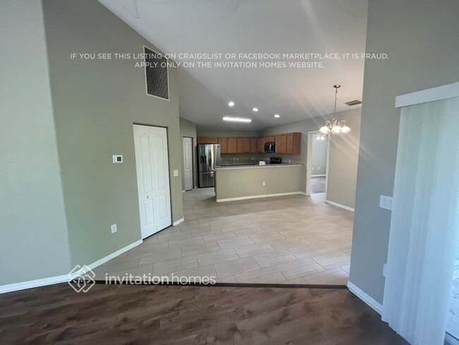 Building Photo - 12404 Appleberg Cir