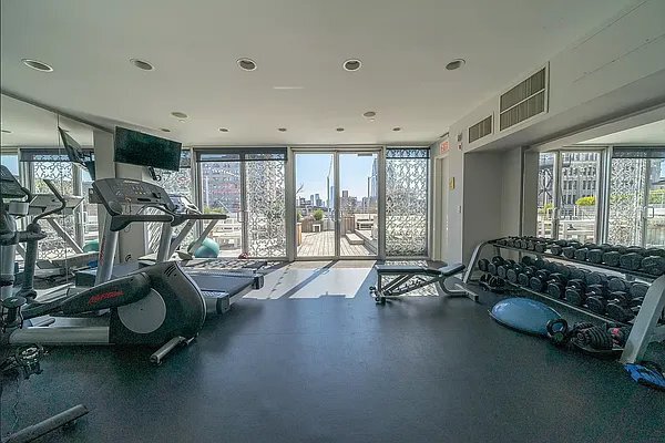 Foto del edificio - 16 W 19th St