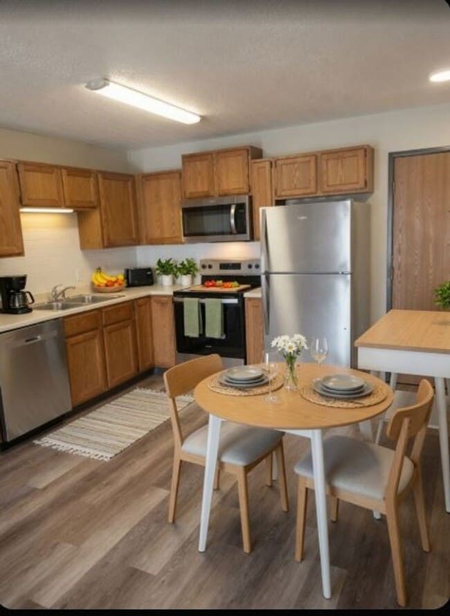 Interior Photo - Lakeport Village Apartments