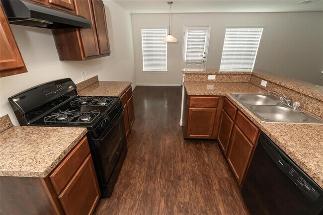 Building Photo - 6030 Santa Cecilia Ln