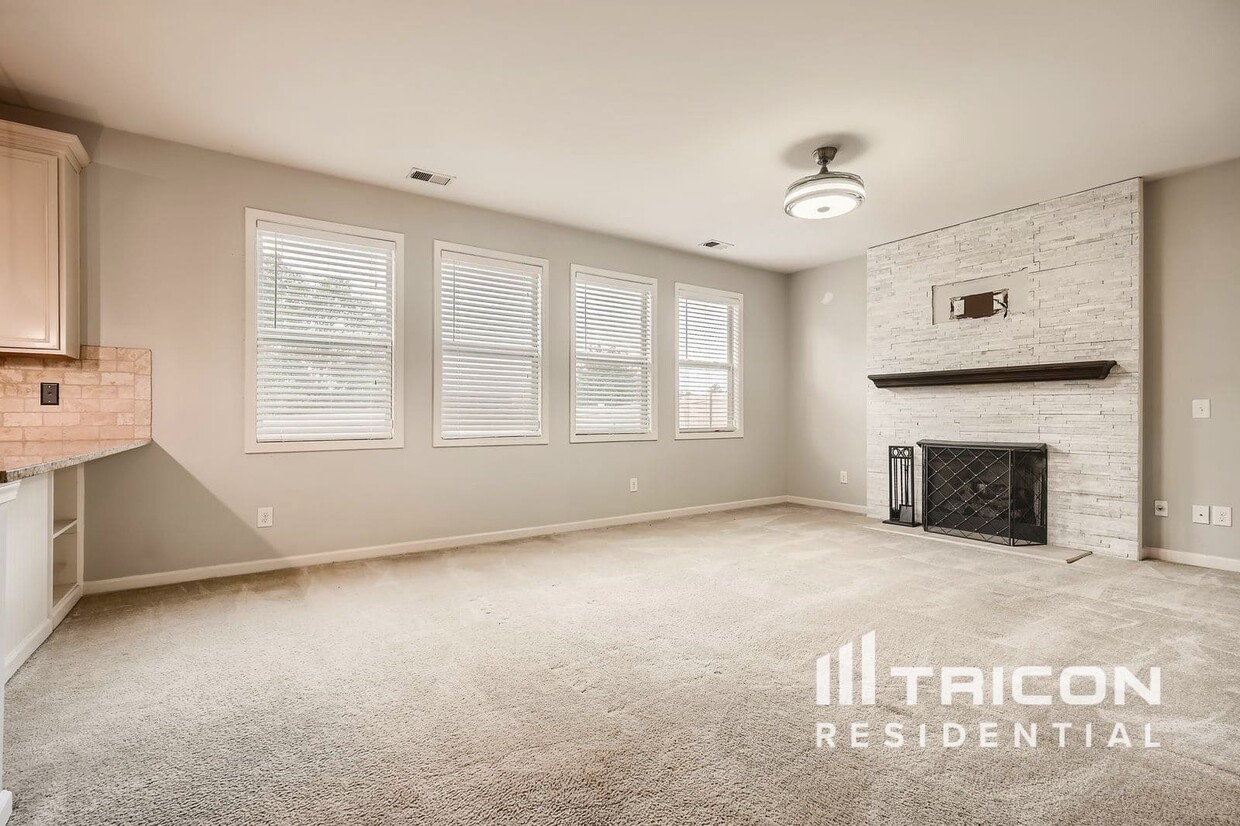 Foto principal - 6492 Waterford St SW