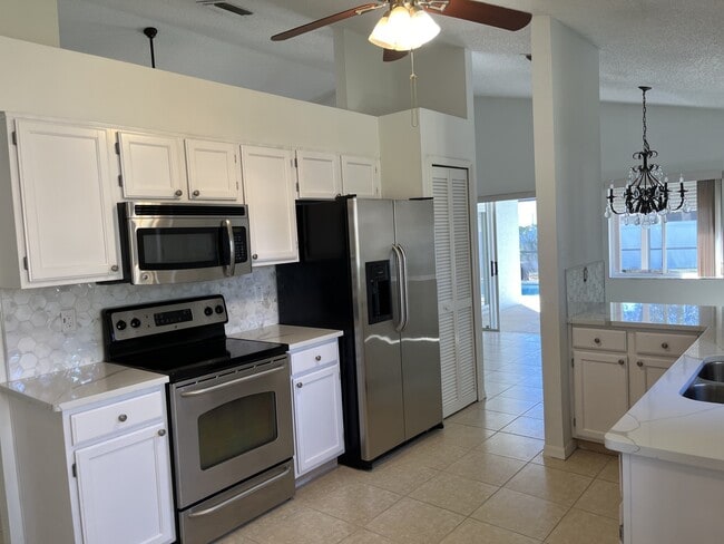 Building Photo - 3607 Cresta Ct