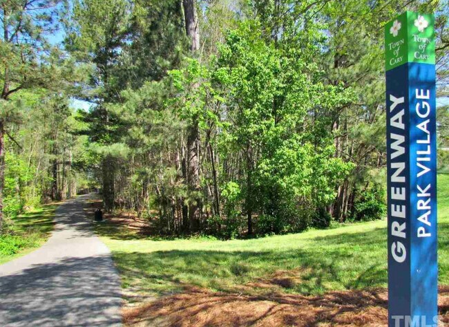 Community greenway entrance - 208 Martins Point Pl