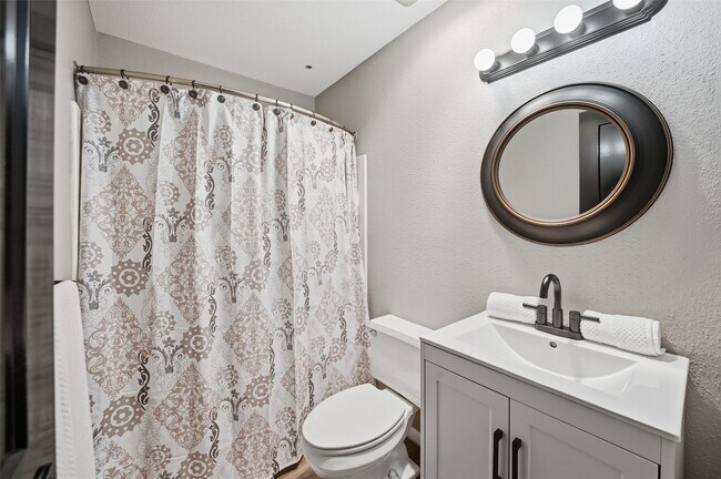 Foto del edificio - 3226 Poe Dr