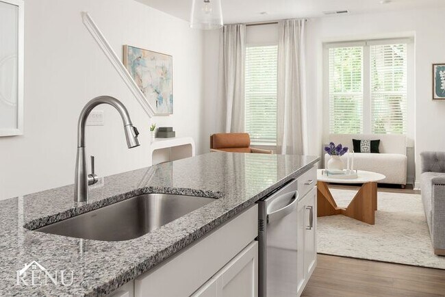 Foto del edificio - 344 McCrorey Ave