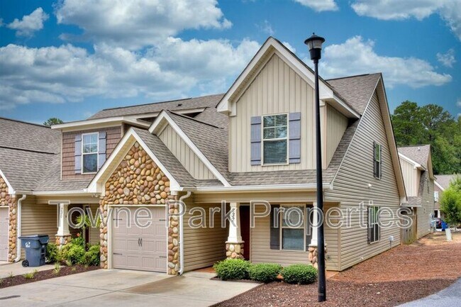 Building Photo - 232 Mossy Bank Dr
