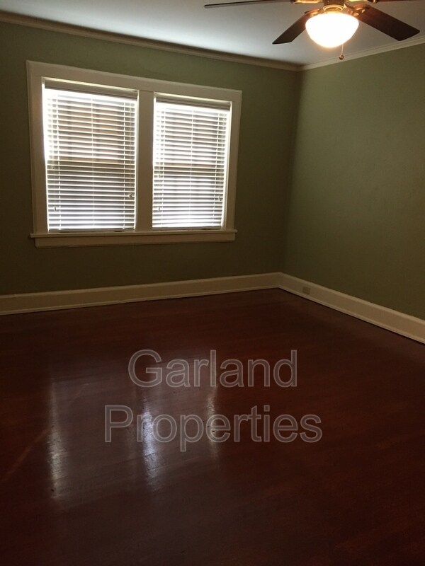Foto del edificio - 2049 Windsor Ave SW