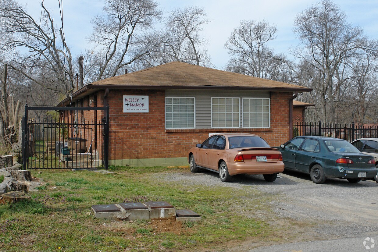 Foto del edificio - 905 30th Ave N