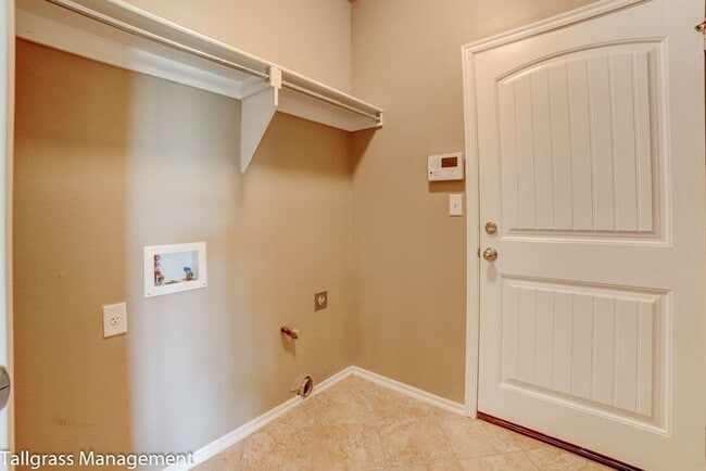 Building Photo - 2/2/2 Patio Home With Pond View!