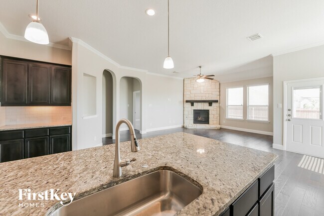 Building Photo - 4041 Honeyapple Way