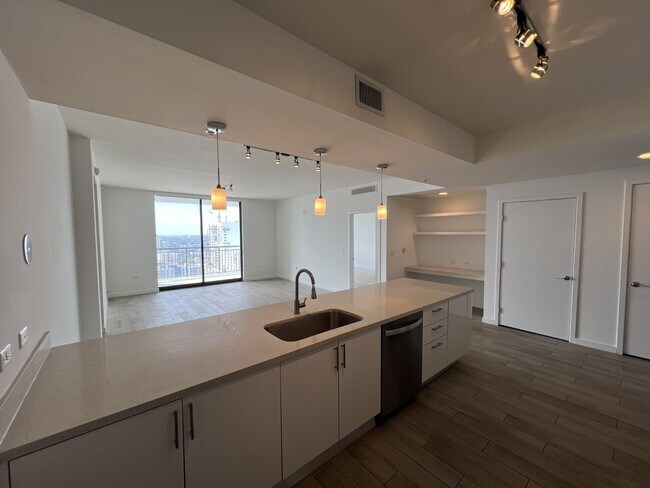 Foto del edificio - 999 SW 1st Ave