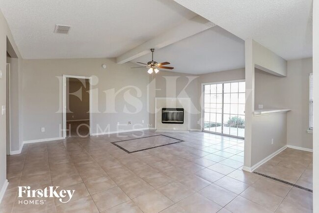 Foto del edificio - 8281 Velvet Springs Ln