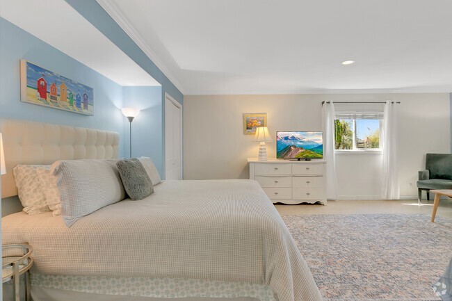Building Photo - 32702 Seven Seas Dr