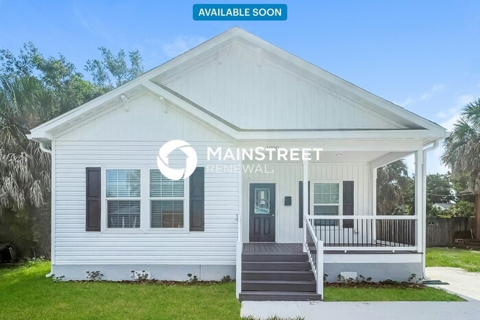 Primary Photo - 4 Bedroom Pet-Friendly Home in St. Petersb...