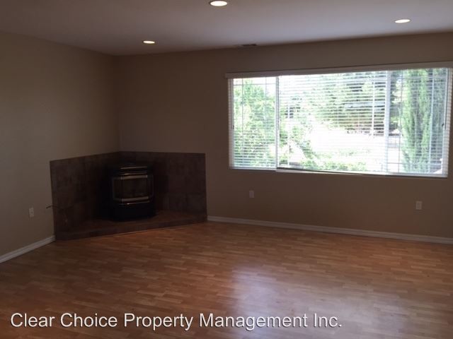 Building Photo - 3 br, 2 bath House - 8230 Baron Way