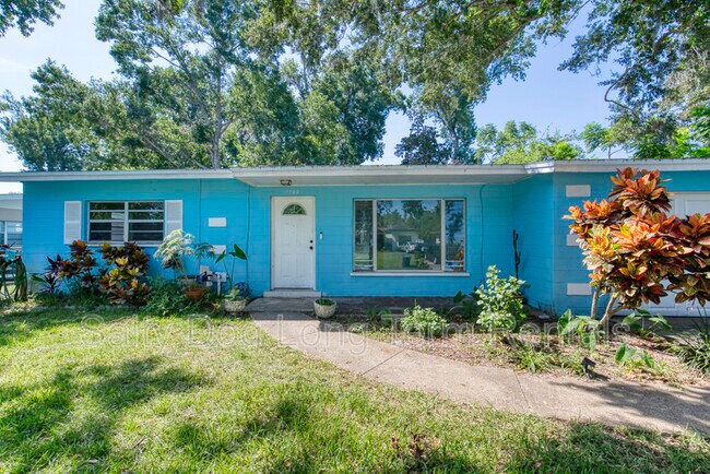 Building Photo - 1133 Bradenton Rd
