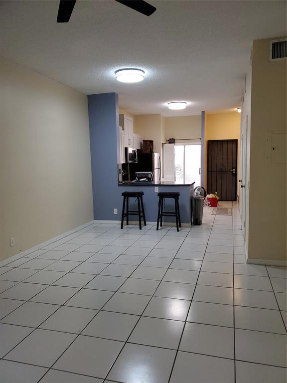 Foto del edificio - 2429 NE 14th Street Cswy