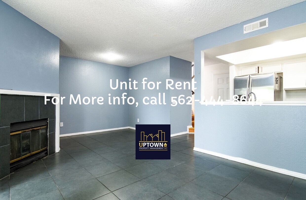 Foto principal - Townhome - 2 Bedrooms-2.5 Baths - Commerce