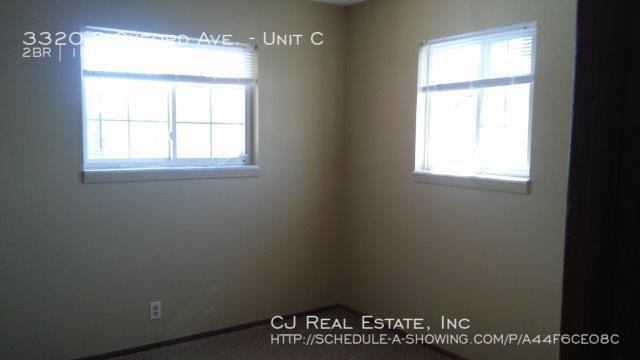 Building Photo - 3320 S Oxford Ave