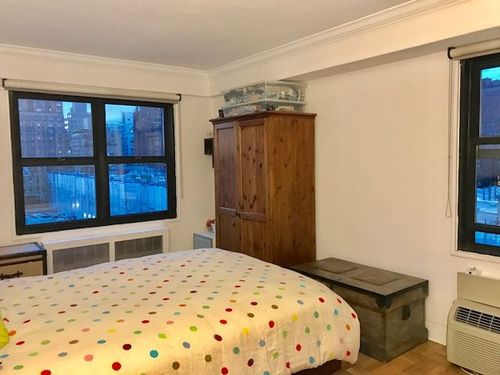 Foto del edificio - 240 E 76th St
