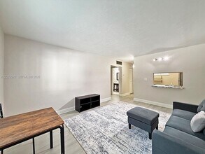 Building Photo - 8601 SW 68th Ct
