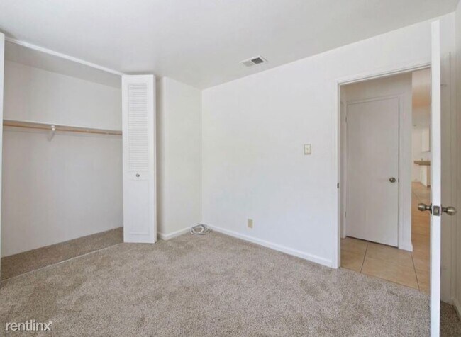 Building Photo - 3 br, 2 bath House - 5953 Brett Dr