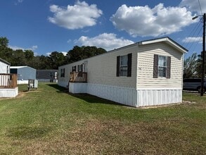 Building Photo - 596 Snake Rd