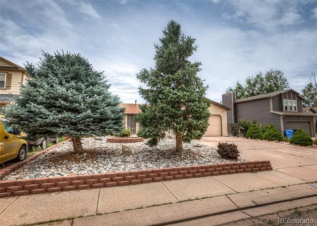 Foto del edificio - 838 Daffodil St