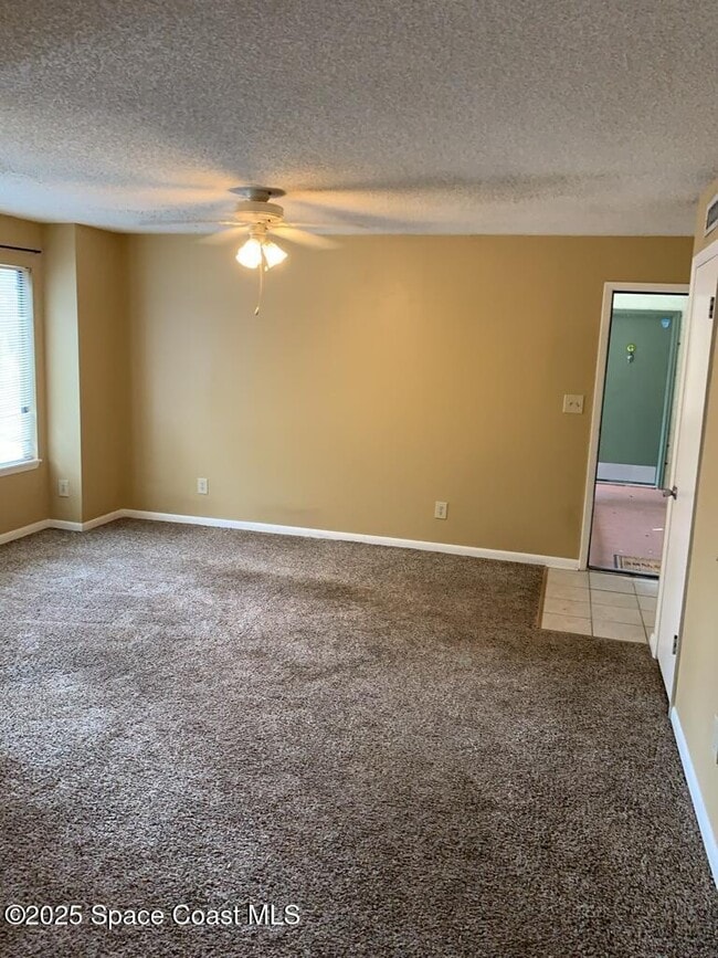 Building Photo - 3545 Sable Palm Ln