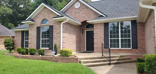 Foto del edificio - 18257 Springmill Ct