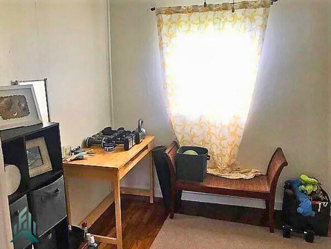 Building Photo - Cozy Single Family Home for Rent