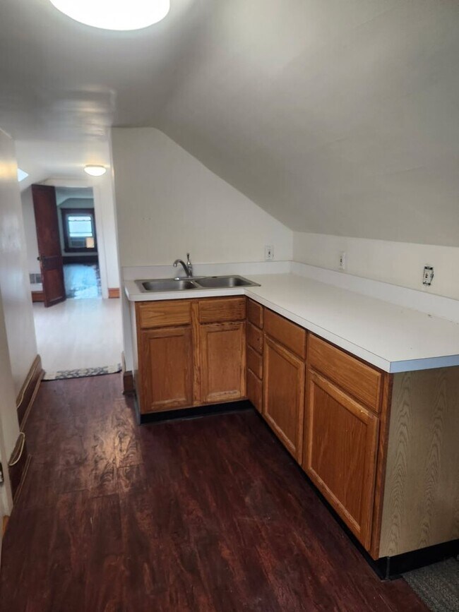 Foto del edificio - 1676 Coventry Rd