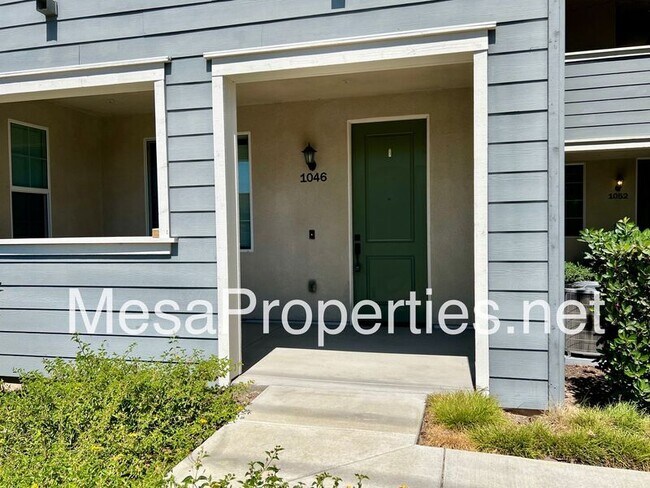 Foto del edificio - 1046 Newberry Ln