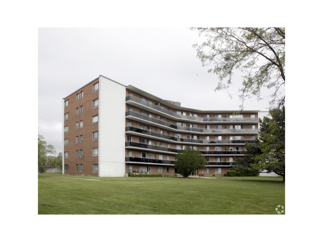 Parkview Manor Apartments 350 The West Mall Toronto, ON