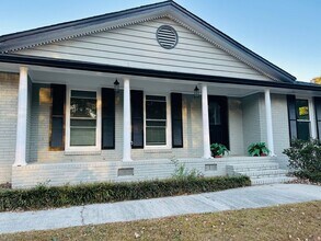 Building Photo - 2664 Abington Dr SW