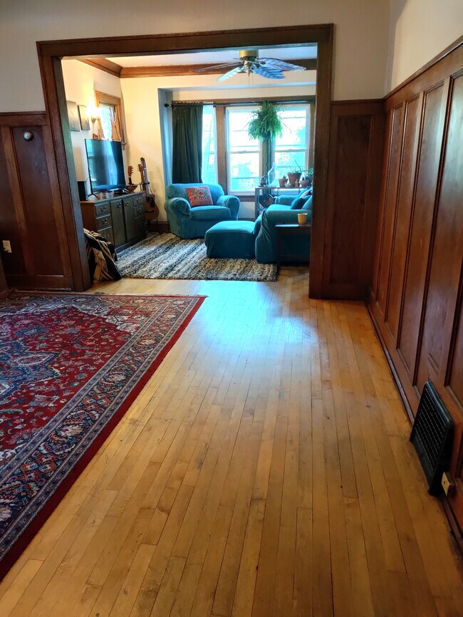 Foto del edificio - 2518 N 49th St