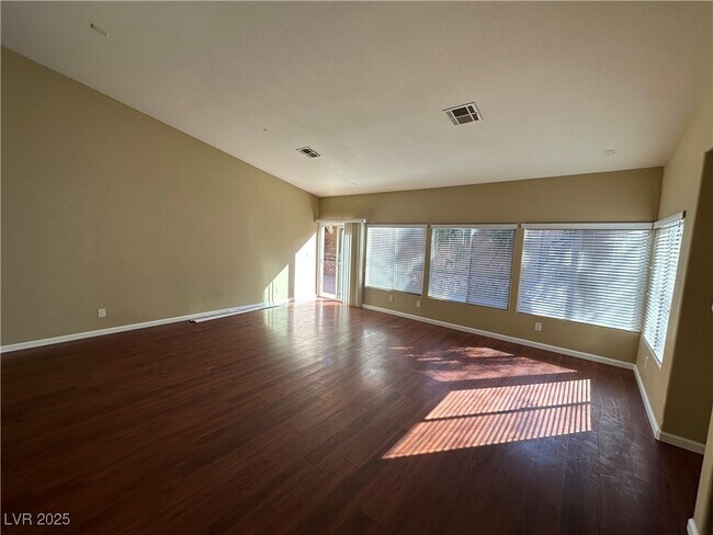 Building Photo - 9137 Weeping Hollow Ave