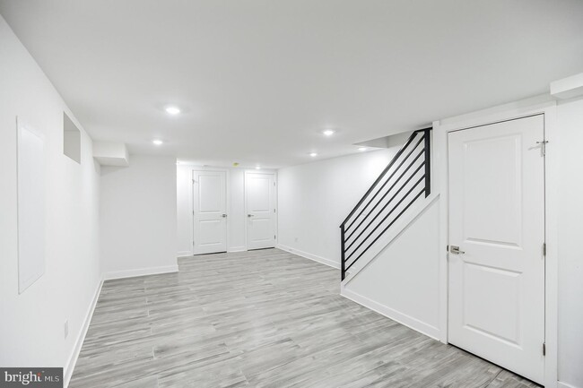Building Photo - 4844 Duffield St