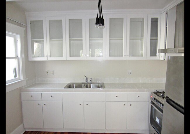 Building Photo - 205 Horizon Ave