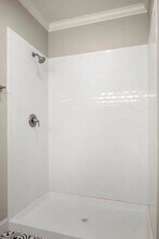 Building Photo - 1916 Young Rd SE