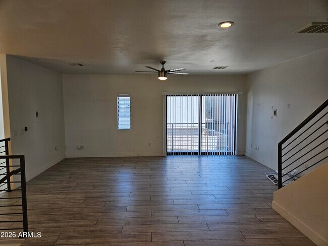 Foto del edificio - 264 S Roosevelt St