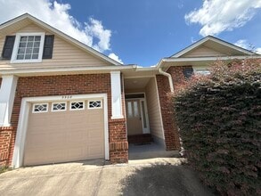 Building Photo - 5508 Hampton Woods Way