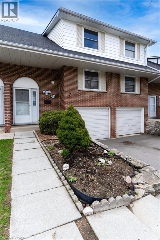 Building Photo - 85 Albright Rd