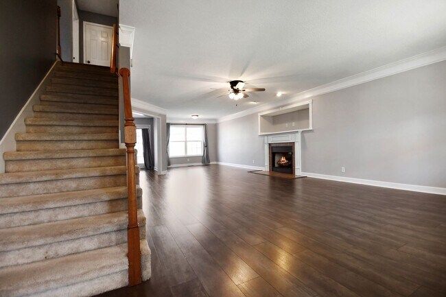 Foto del edificio - Pet Friendly Three Bedroom with Bonus!