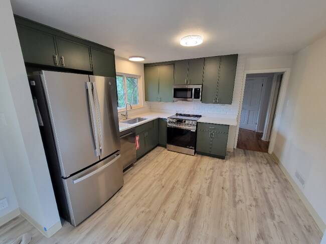 Foto del edificio - 1245 E Ridge Ave