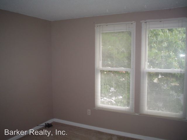 Foto del edificio - 3 br, 2.5 bath House - 7800 Stephanie Lane