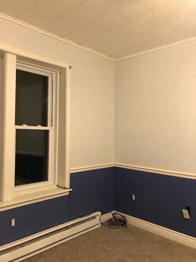 Living Room - 12 Poplar St