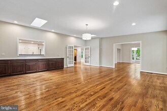 Building Photo - 6506 Bellamine Ct